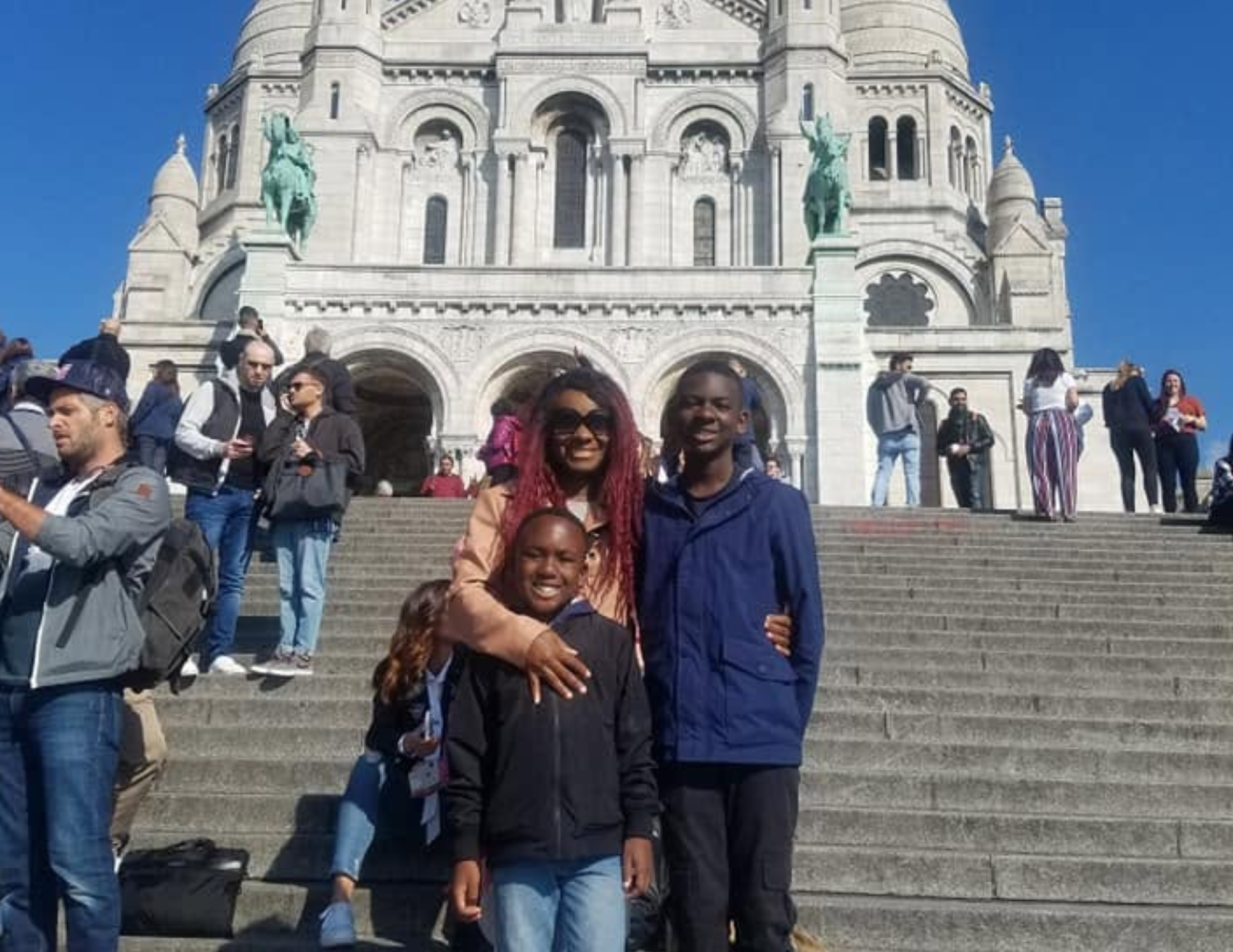 Paris Travel Guide (12).png